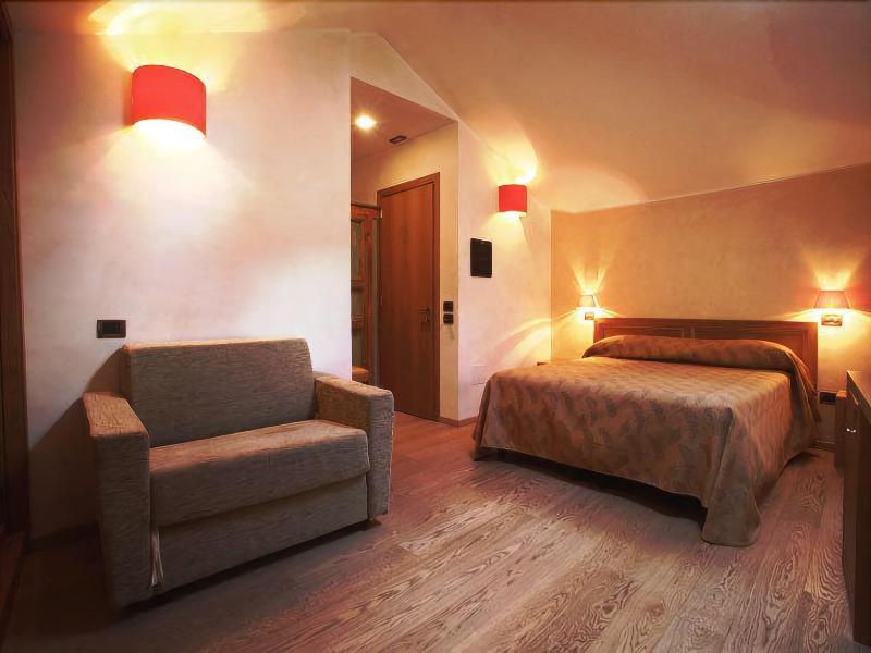 Hotel 99 Cannelle ลาควิลา ภายนอก รูปภาพ